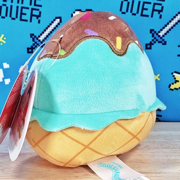 Squishmallow Maya the Valentine's Day Ice Cream 5" UltraSoft Stuffed Plush NWT - Picture 5 of 12